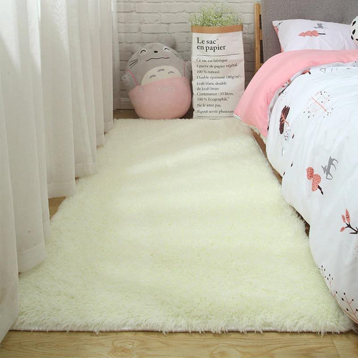 White Fluffy Area Rug