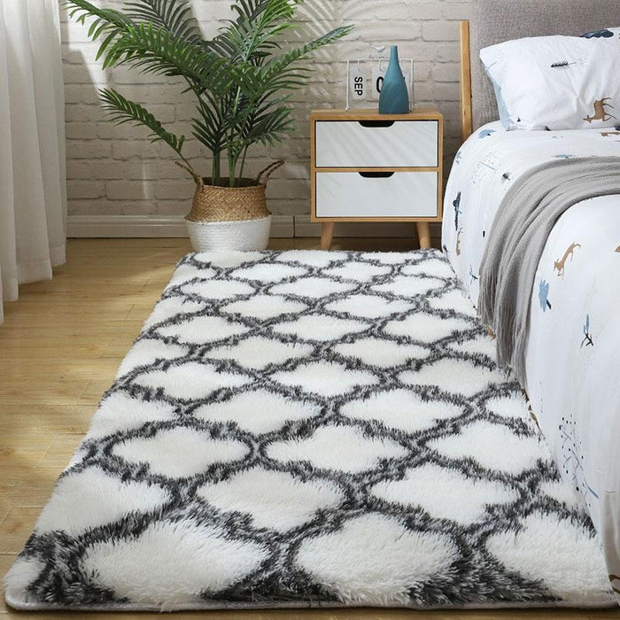 Zig Zag Patterned Fluffy Area Rug