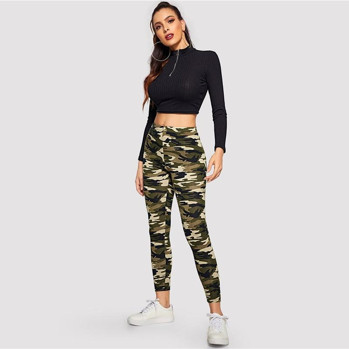 Della Camo Leggings