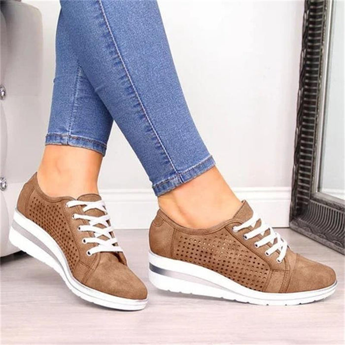 Demetra Sneakers - Brown